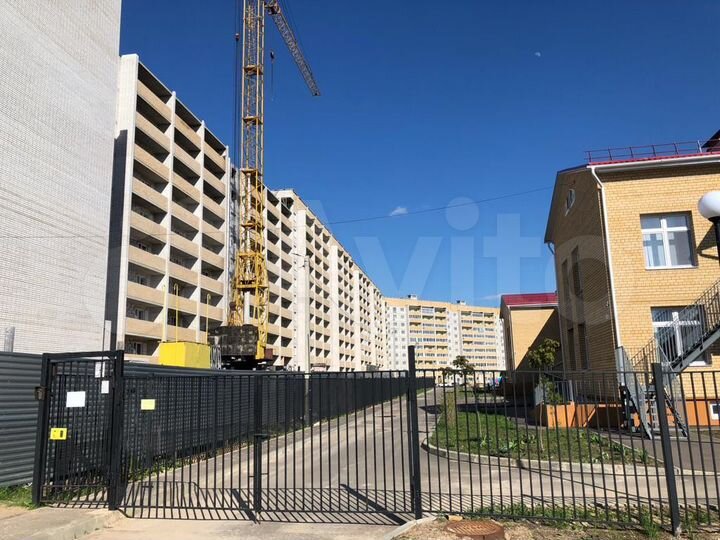 2-к. квартира, 70,5 м², 3/10 эт.