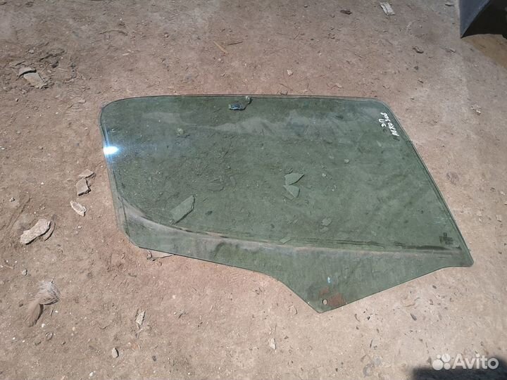 Стекло двери заднее правое для Пежо 308 2007-2015