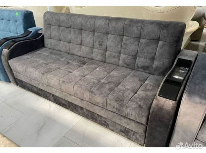 Прямой диван в наличии