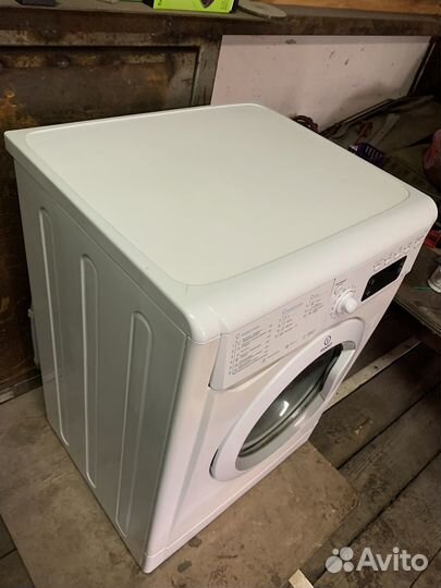 Стиральная машина indesit
