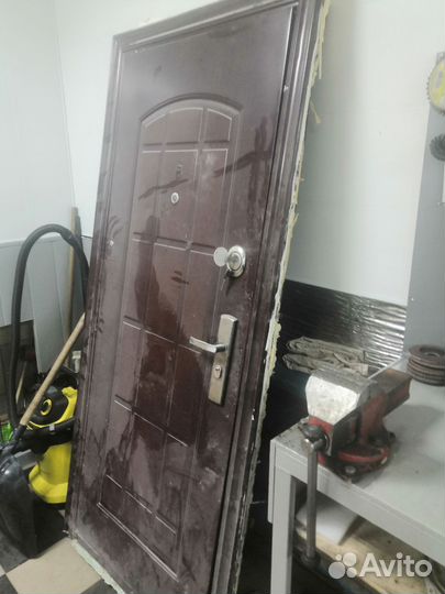 Дверь входная бу