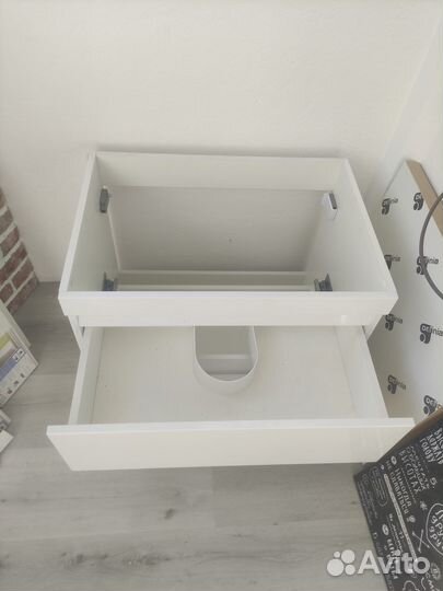 Тумба под раковину в ванну подвесная