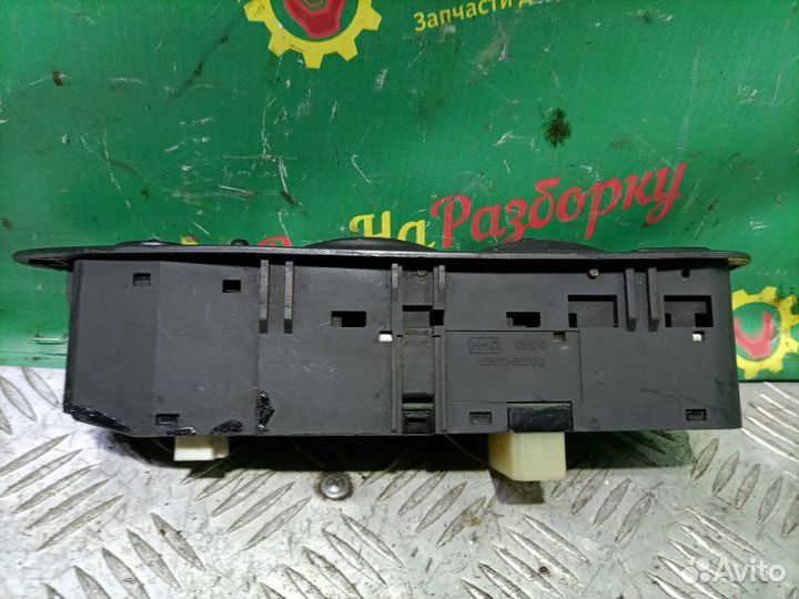 Блок управления стеклоподъемниками передний левый