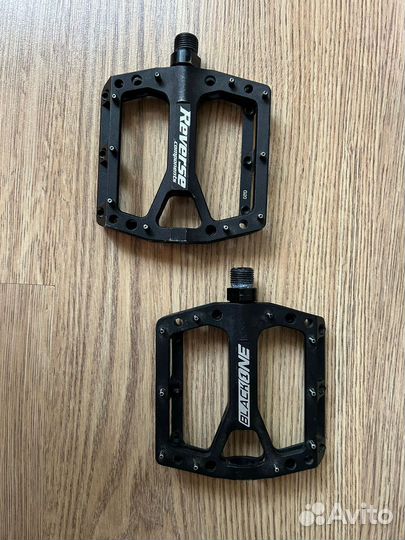 Педали Reverse