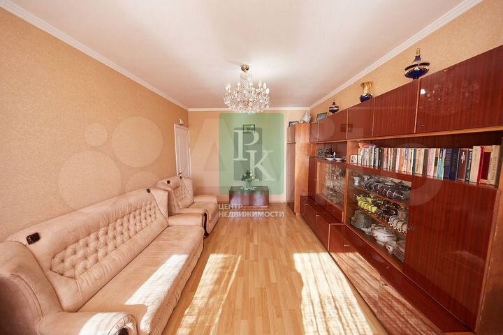 3-к. квартира, 78,3 м², 2/5 эт.