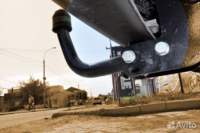 Фаркоп Kia Sportage 2010-2015 Leader