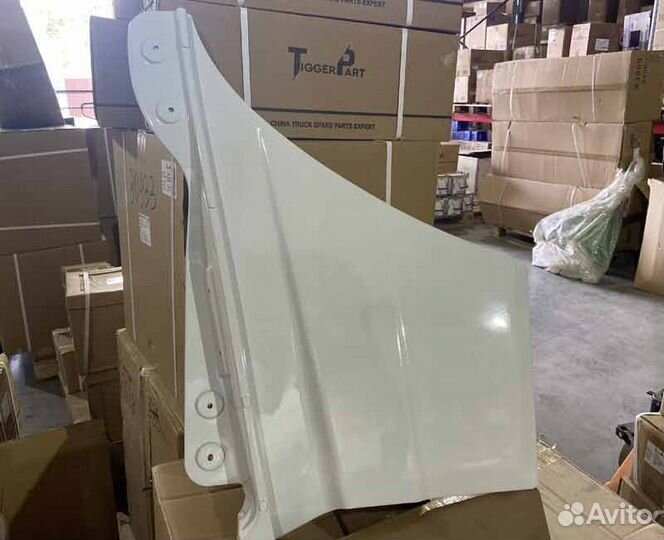 Накладка двери нижняя правая белая Х3000 DZ1425133