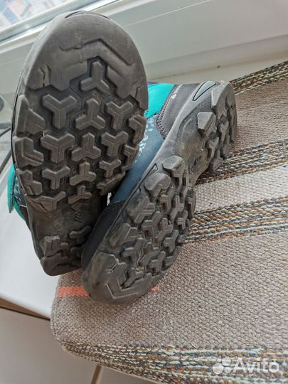 Ботинки трекинговые детские