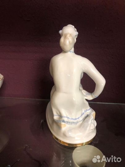 Фарфоровые статуэтки