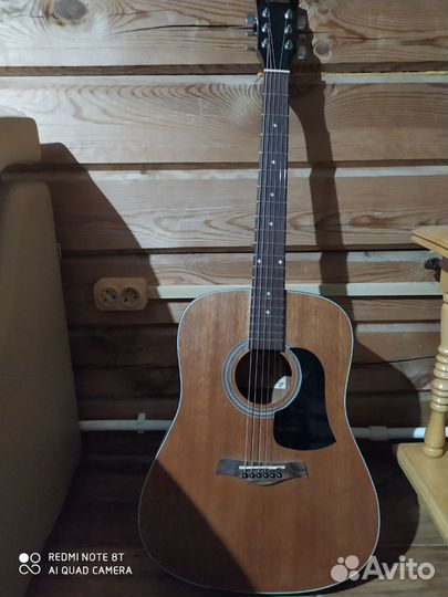Акустическая гитара