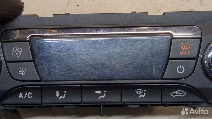 Переключатель отопителя Ford Kuga, 2015