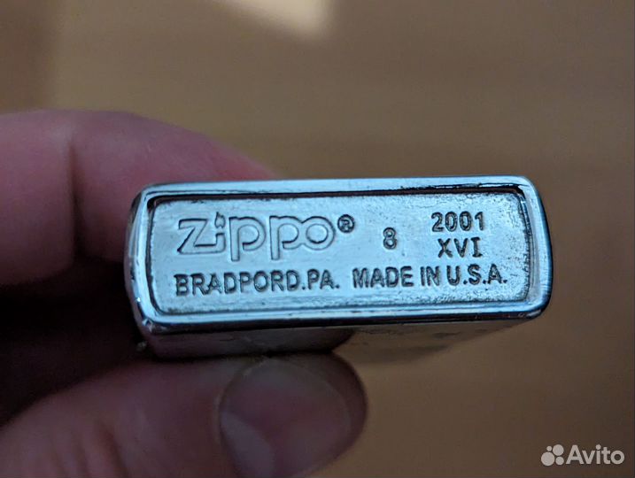 Зажигалка с надписью zippo не оригинал