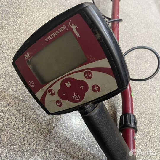 Металлоискатель Minelab X-Terra 305