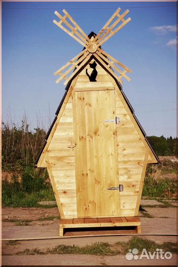 Дачный туалет с декором PDN