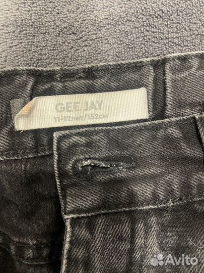 Джинсы широкие