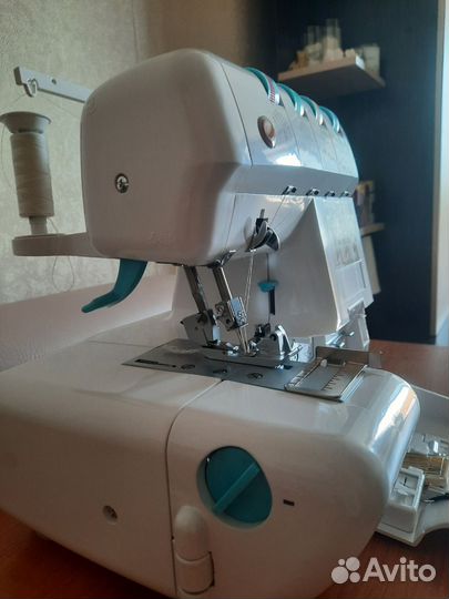 Оверлок comfort 500