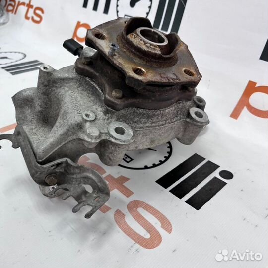 Кулак поворотный задний левый Audi Q8 2019