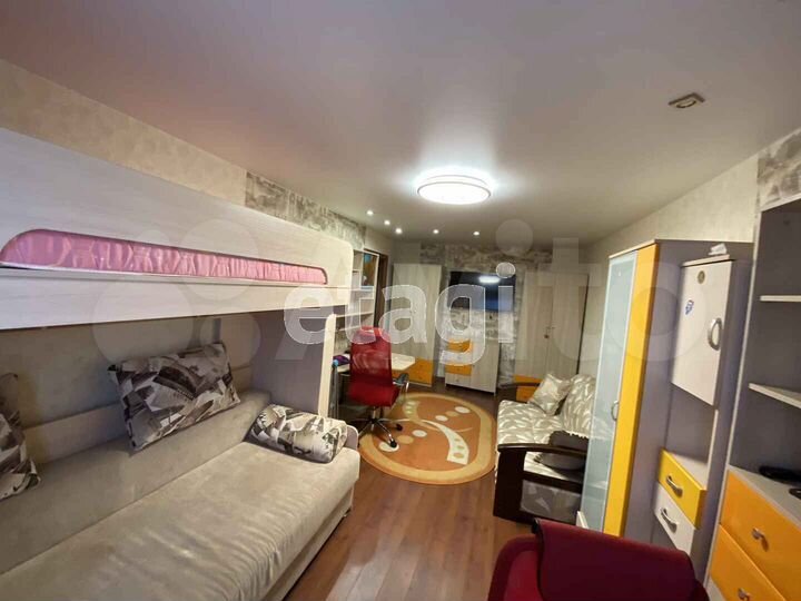 2-к. квартира, 52 м², 2/9 эт.