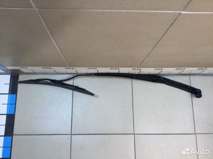 Поводок стеклоочистителя передний передний правый