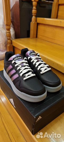 Кроссовки Adidas 38 размер оригинал