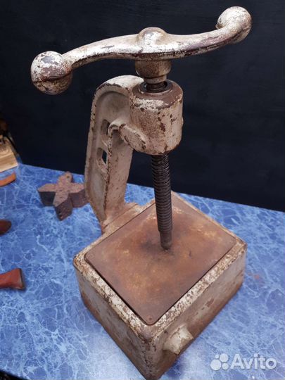 Пресс винтовой ручной