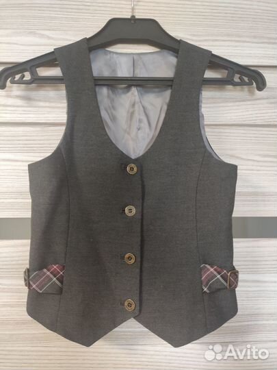 Жилетка школьная для девочки 32-34 peplos