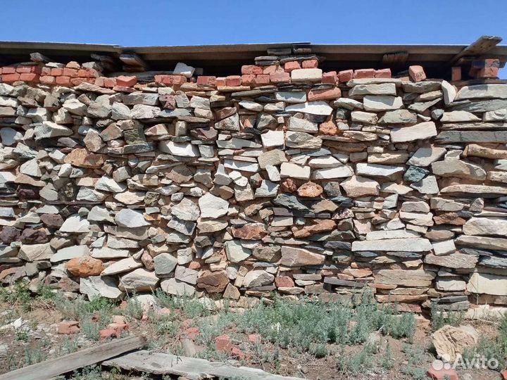 Природный камень