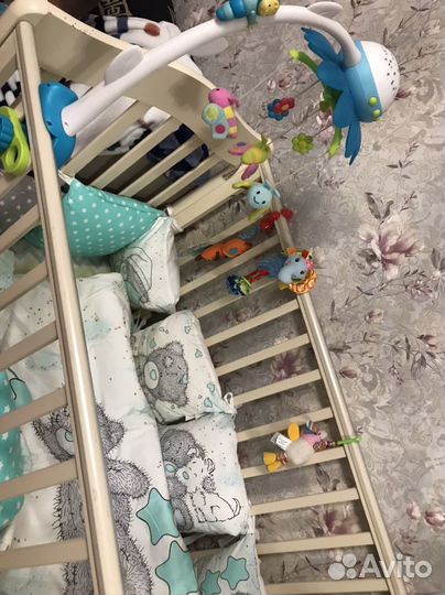 Продам детскую кроватку