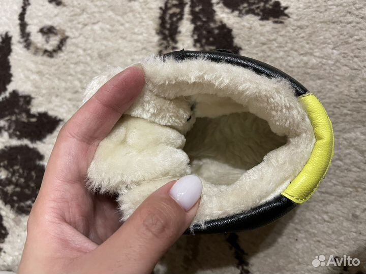 Ботинки демисезонные новые