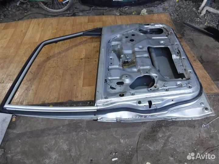 Дверь передняя левая mitsubishi Pajero/Montero II