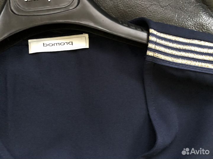 Блузка темно- синего цвета