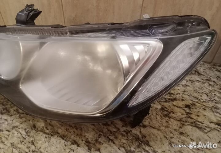 Фара передняя левая на honda civic