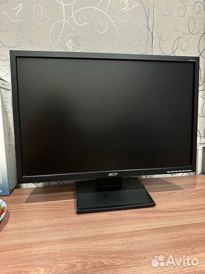 Монитор Acer v223w