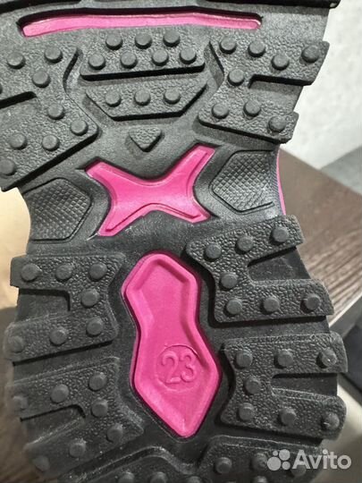 Продам ботинки на девочку. Новые