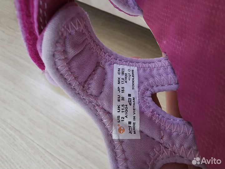 Сандалии для девочки 30 размер новые