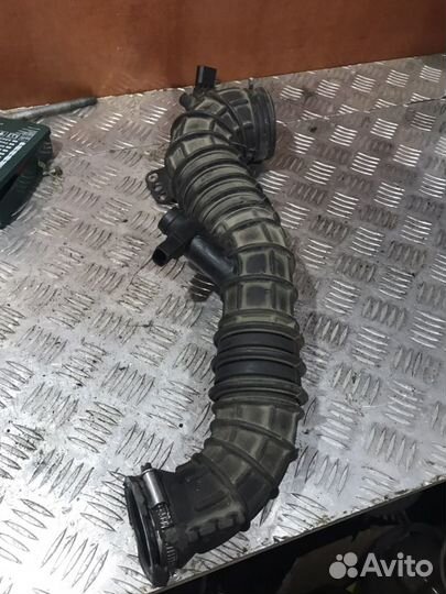 Патрубок воздушного фильтра