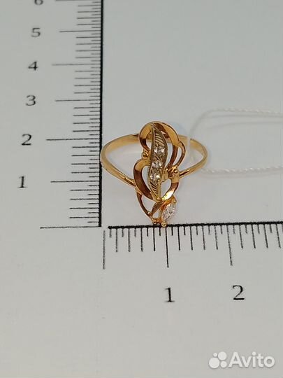 Золотое кольцо с камнем 16,5р