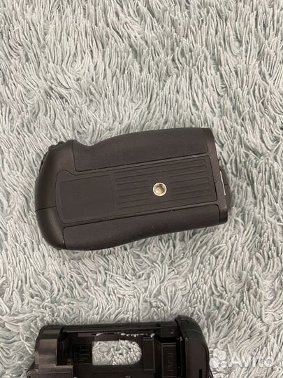 Батарейный блок/battery grip/ nik-d7100b