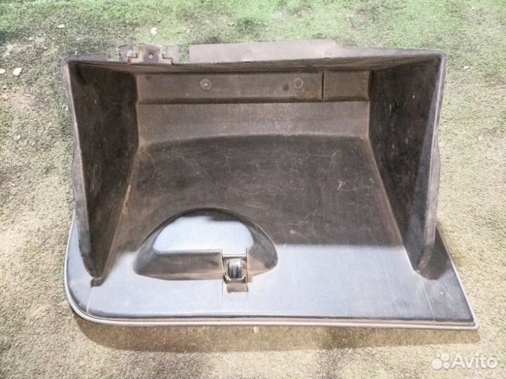 Бардачок Ford Focus 1 MK1 zetec