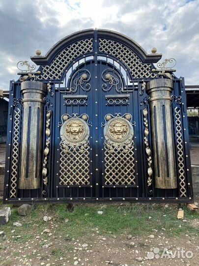 Ворота кованые новые