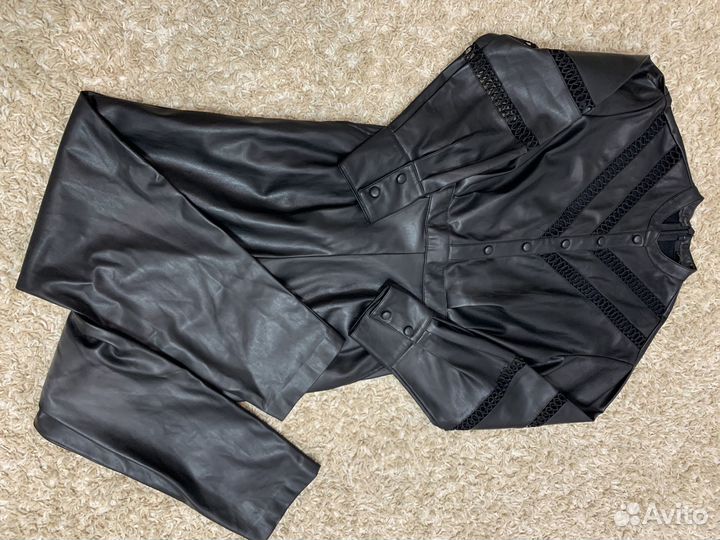 Комбинезон из эко-кожи