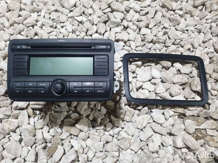 Магнитола Шкода Фабия 2