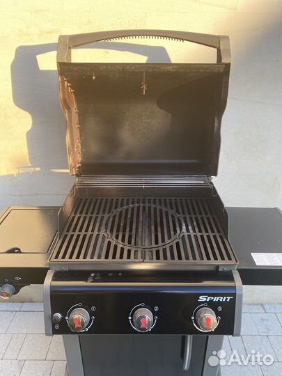 Газовый гриль weber Spirit E-320