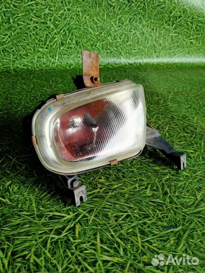 Противотуманная фара для Пежо 306 1998г