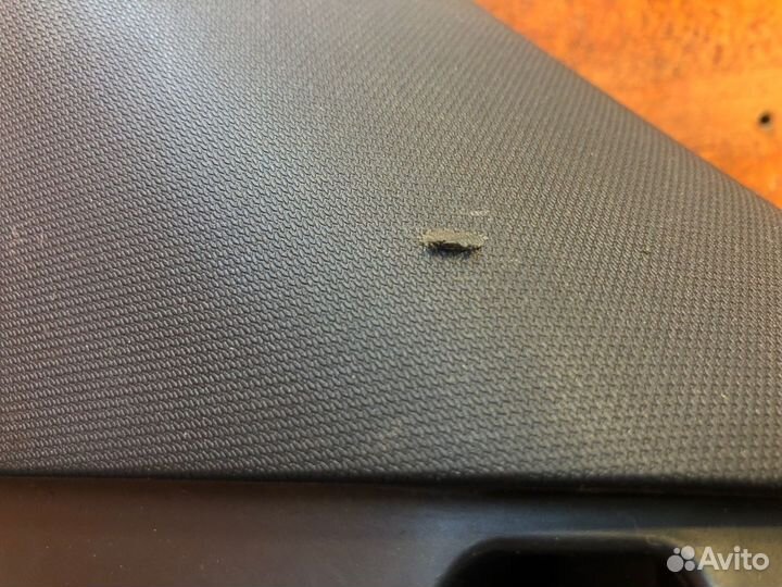 Обшивка стойки задняя правая Ford Explorer 5 U502