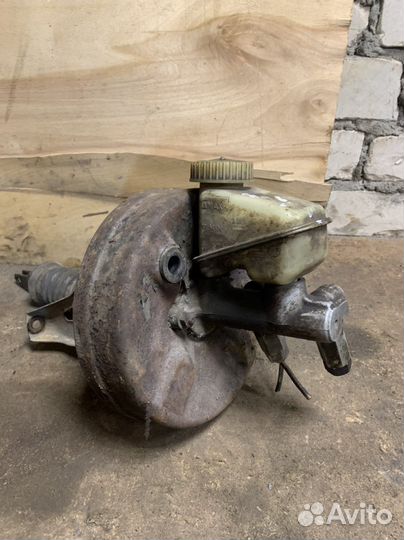 Вакуумный усилитель Opel Kadett E