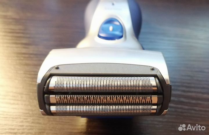 Электробритва Panasonic ES6003S520