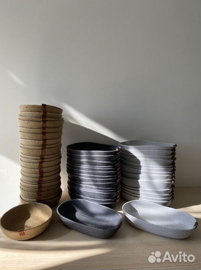 Салфетки на стол, корзины для приборов и хлеба