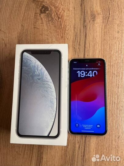 iPhone Xr, 64 ГБ