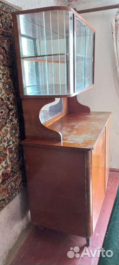 Старинный буфет